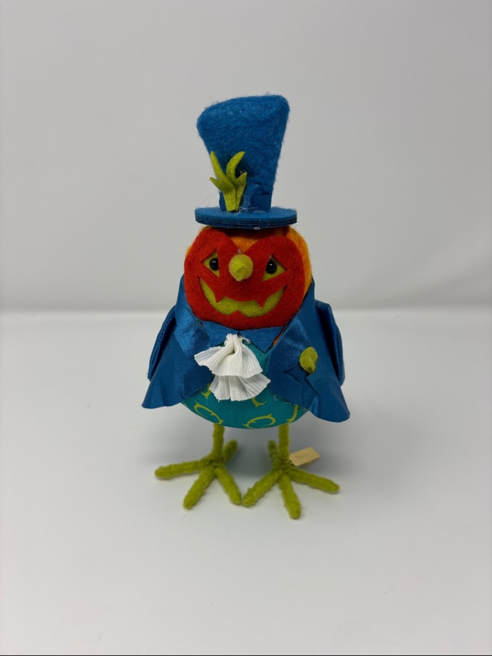 Hyde and Eek! | Decorative Bird Figurine with Top Hat - jackster 2019